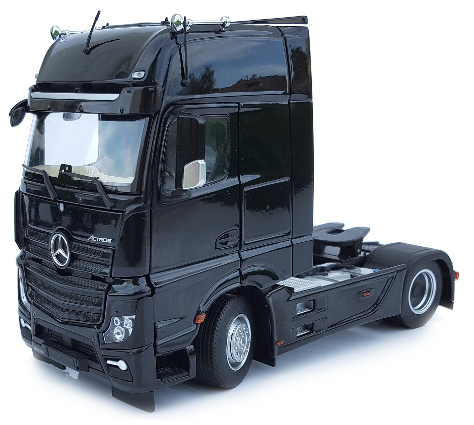 Mercedes-Benz Actros Gigaspace 4x2 Zwart